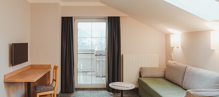 Appartementhotel-Panorama-Bad-Hofgastein-Typ-A-wohnzimmer-1